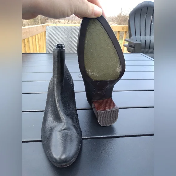 Women's Calvin Klein Black Chunky Block Heel Felda Booties, Size 6, Ankl… - Picture 14 of 16